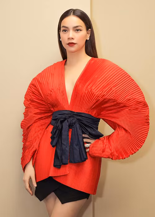 Khi Hồ Ngọc Hà và Cường Đô la có hạnh phúc riêng, cả hai không còn công khai xuất hiện chung. Nhiều người cho rằng nữ ca sĩ và chồng cũ muốn tránh khỏi sự soi mói, khó xử.