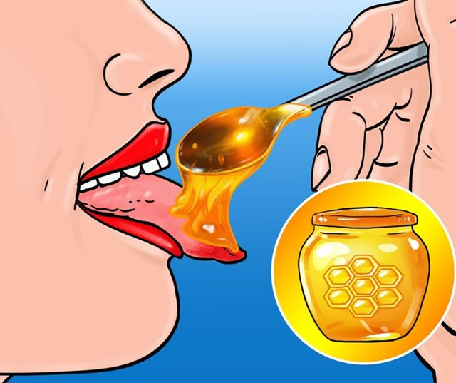 3.Thoa mật ong lên vùng bị rát và ngậm một lúc: Lấy một thìa mật ong và phủ một lớp dày lên phần lưỡi bị sưng của bạn. Hãy để nó ở đó càng lâu càng tốt để nó phát huy hết tác dụng.Mật ong không chỉ có tác dụng làm dịu mà còn có hương vị dễ chịu. Sản phẩm này cũng là một chất chữa lành vết bỏng đã được khoa học chứng minh. Nếu bạn không bị dị ứng với các sản phẩm từ mật ong, phương thuốc này có thể trở thành một trong những món yêu thích của bạn.