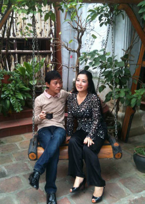 Tháng 3/2015, Thanh Thanh Hiền và Chế Phong thông báo đám cưới. Kể từ khi đó, cả hai thoải mái hơn trong việc chia sẻ về chuyện tình cảm. Ảnh: Zing