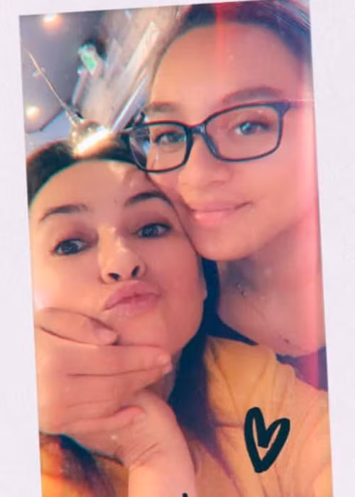 Phi Nhung từng bày tỏ cô rất nhớ con gái nhưng chưa thể về Mỹ vì bệnh dịch.