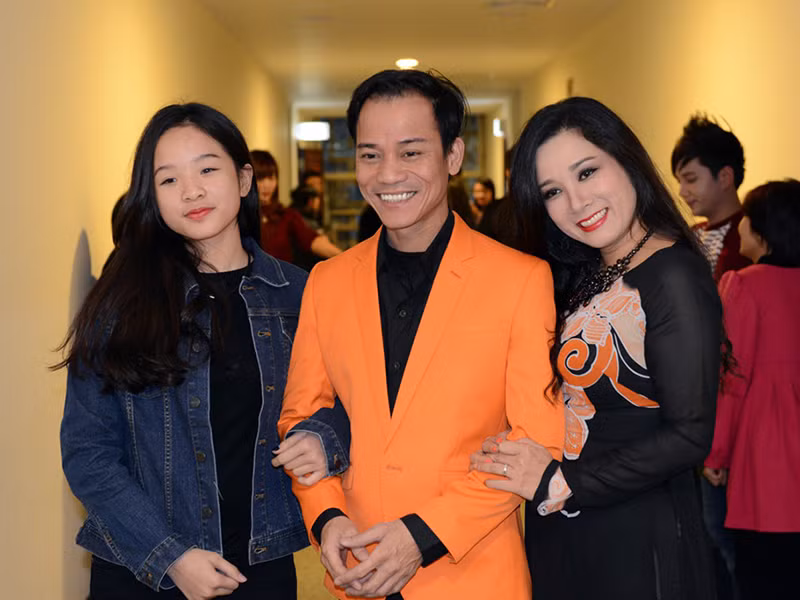 Trong cuộc phỏng vấn với Gia đình &amp; xã hội, Thanh Thanh Hiền cho biết, Tú Linh tôn trọng quyết định của người lớn khi vợ chồng cô ly hôn. Ảnh: Zing