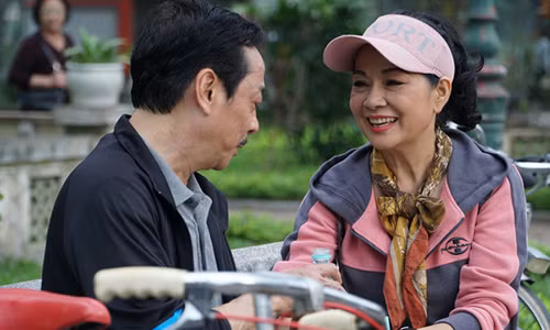 “Tro ve giua yeu thuong” NSND Hoang Dung dong chinh co gi hap dan?-Hinh-3