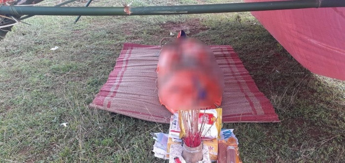  3. Phát hiện thi thể nam thanh niên dạt vào bờ biển: Ngày 29/10, Đồn Biên phòng Cửa Tùng (Quảng Trị) cho biết, vào khoảng 3h cùng ngày (29/10), một người dân đang đi nhặt phế liệu dọc bãi biển thôn Xuân, xã Kim Thạch (Vĩnh Linh, Quảng Trị) tá hoả phát hiện một thi thể nam giới đang phân huỷ dạt vào bờ biển. Danh tính nạn nhân được xác định là Đỗ Minh Hoàng (SN 1988, trú tại Nghi Tân, thị xã Cửa Lò, tỉnh Nghệ An). 