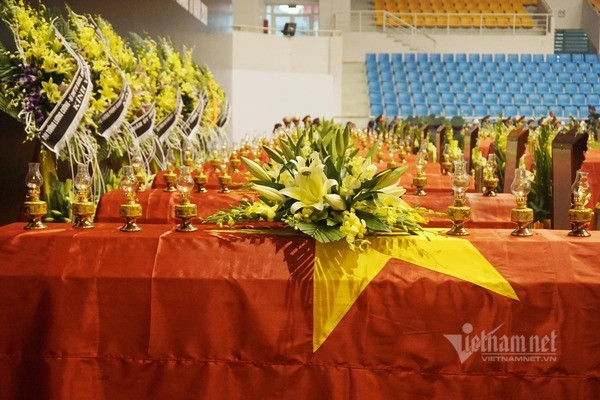 Tien dua 22 can bo, chien si hy sinh o Quang Tri-Hinh-4