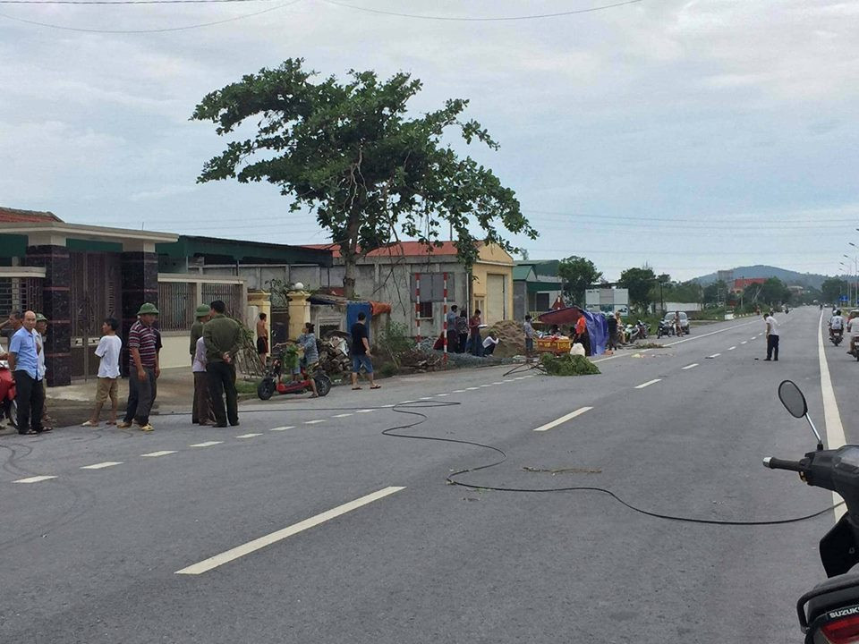 Tiếp nhận thông tin, chính quyền thị trấn Nam Phước cùng cơ quan chức năng huyện Duy Xuyên đã khẩn trương có mặt hiện trường để lấy thông tin, thăm hỏi, đồng thời cùng gia đình lo hậu sự cho nạn nhân. (Ảnh minh họa). 