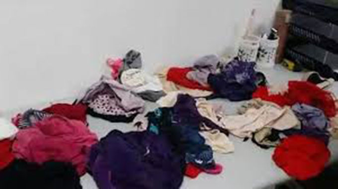 Người đàn ông này có dấu hiệu không bình thường, hay trộm vặt ở dãy nhà trọ công nhân. Qua làm việc, đối tượng thừa nhận hành vi trên. Cơ quan chức năng đang mời bị hại lên để củng cố hồ sơ xử lý đối tượng này theo quy định.