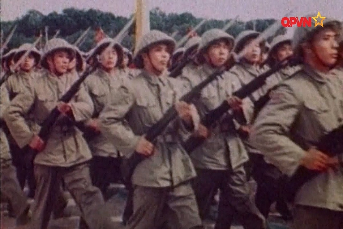 Chiến thắng Điện Biên Phủ đã nâng cao vị thế của Việt Nam trên trường quốc tế, buộc thực dân Pháp phải ngồi vào bàn Hội nghị cùng ký Hiệp định Geneva chấm dứt cuộc chiến tranh xâm lược (1945-1954) ở Đông Dương, miền Bắc được hoàn toàn giải phóng. Nguồn ảnh: QPVN