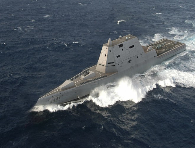 Nhờ trang bị 20 hệ thống phóng tên lửa mới nhất MK57 với 80 ống phóng chứa tên lửa, tàu khu trục lớp Zumwalt có thể tấn công nhiều mục tiêu cùng lúc.