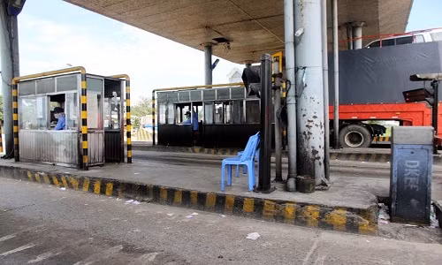 Doanh nghiep “chong lenh” dung thu phi cua UBND tinh Quang Nam?