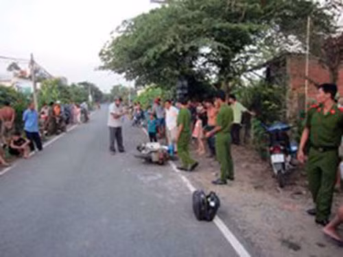 Những vụ tai nạn giao thông thảm khốc tuần qua - Hình 2 Nhung vu tai nan giao thong tham khoc tuan qua-Hinh-2