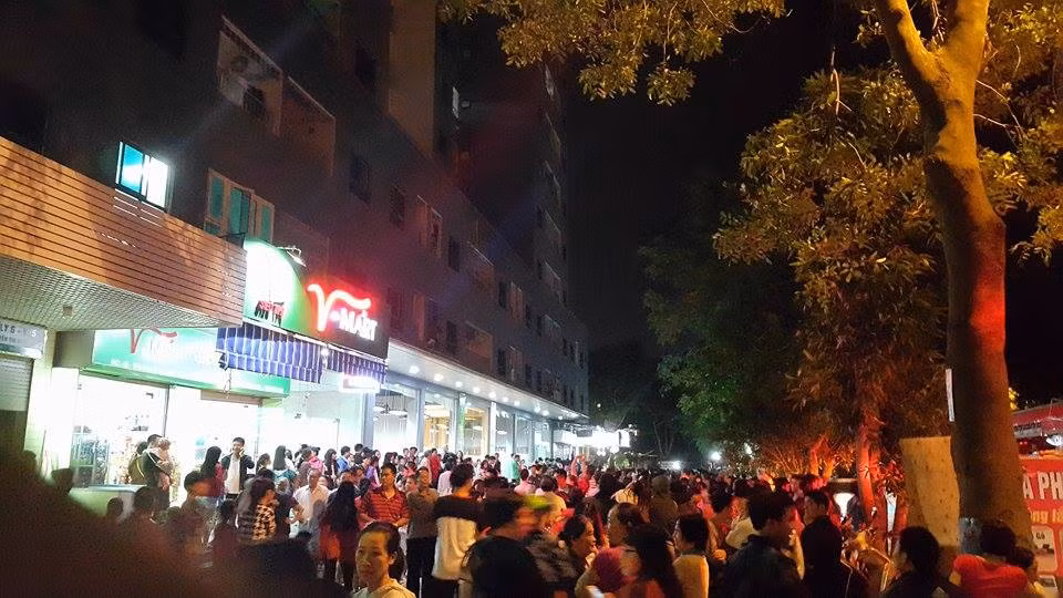 Ngay sau đó, thông tin trên VOV đăng tải ngày 15/7/2013 cho biết, Cục Quản lý Nhà và Thị trường bất động sản - Bộ Xây dựng, Sở Xây dựng Hà Nội… đã tiến hành kiểm tra dự án VP5 Linh Đàm để làm rõ việc tại sao lại xuất hiện rất nhiều “cò” bất động sản có thể giúp người dân mua được căn hộ tại dự án VP5 Linh Đàm với giá chênh lệch cả trăm triệu đồng.