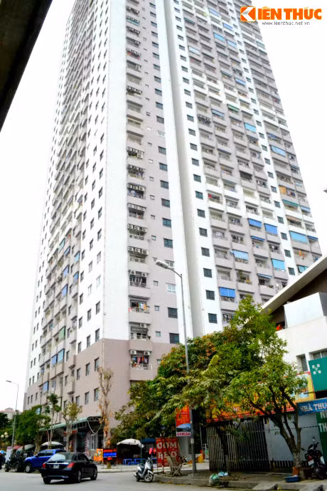  3. Tòa nhà PV6 Tòa nhà PV6 thuộc Dự án Tòa nhà hỗn hợp dịch vụ văn phòng, Dịch vụ thương mại và Nhà ở cao cấp VP6 do Doanh nghiệp tư nhân Xây dựng số 1 Điện Biên làm chủ đầu tư.