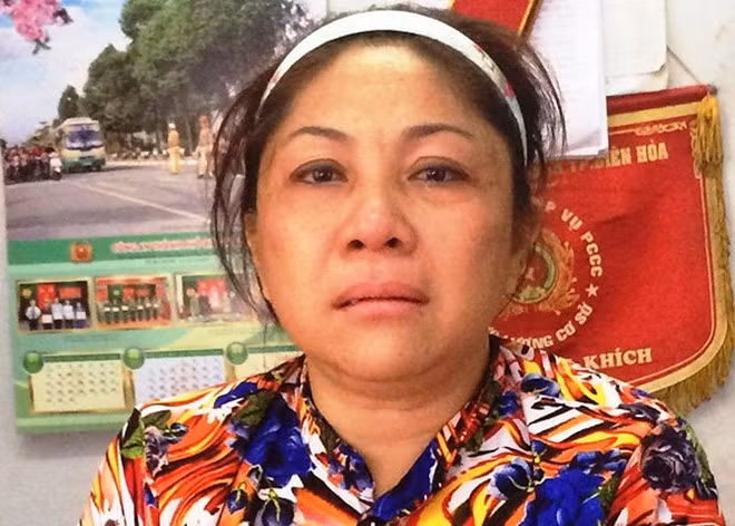 Nguoi dan ba buon ma tuy phau thuat mat de tron truy na 12 nam