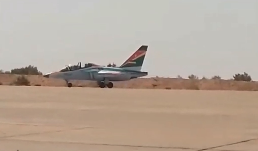 Yak-130 được phát triển với mục đích thay thế máy bay huấn luyện L-39 sản xuất bởi Tiệp Khắc đã lạc hậu, chiếc phi cơ thực hiện chuyến bay đầu tiên vào năm 1996, chính thức đi vào phục vụ từ năm 2009.