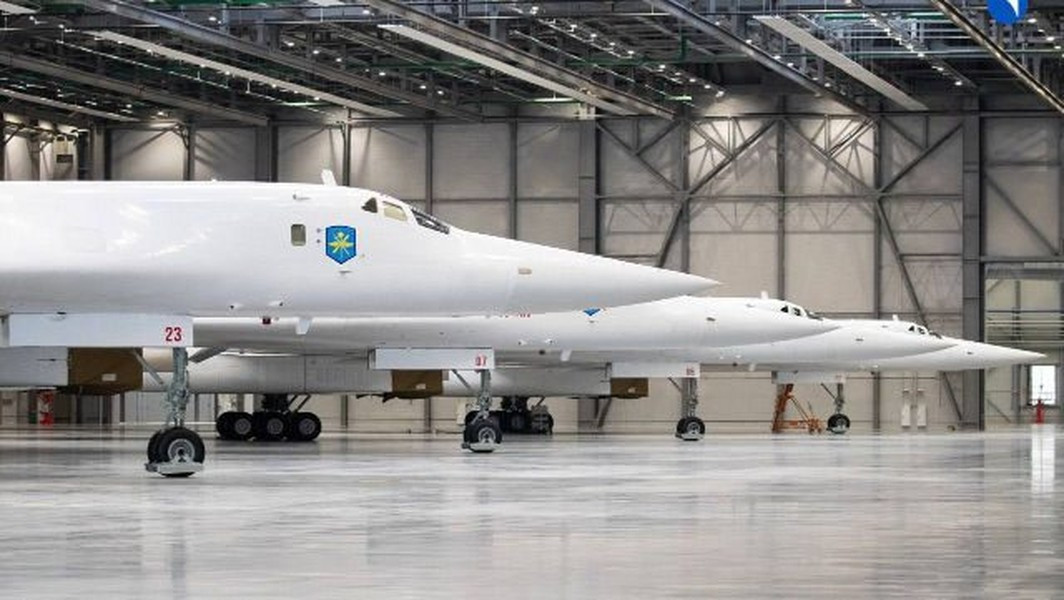 Bên trong nhà máy sản xuất hàng loạt oanh tạc cơ Tu-160M của Nga - Hình 7 Ben trong nha may san xuat hang loat oanh tac co Tu-160M cua Nga-Hinh-7