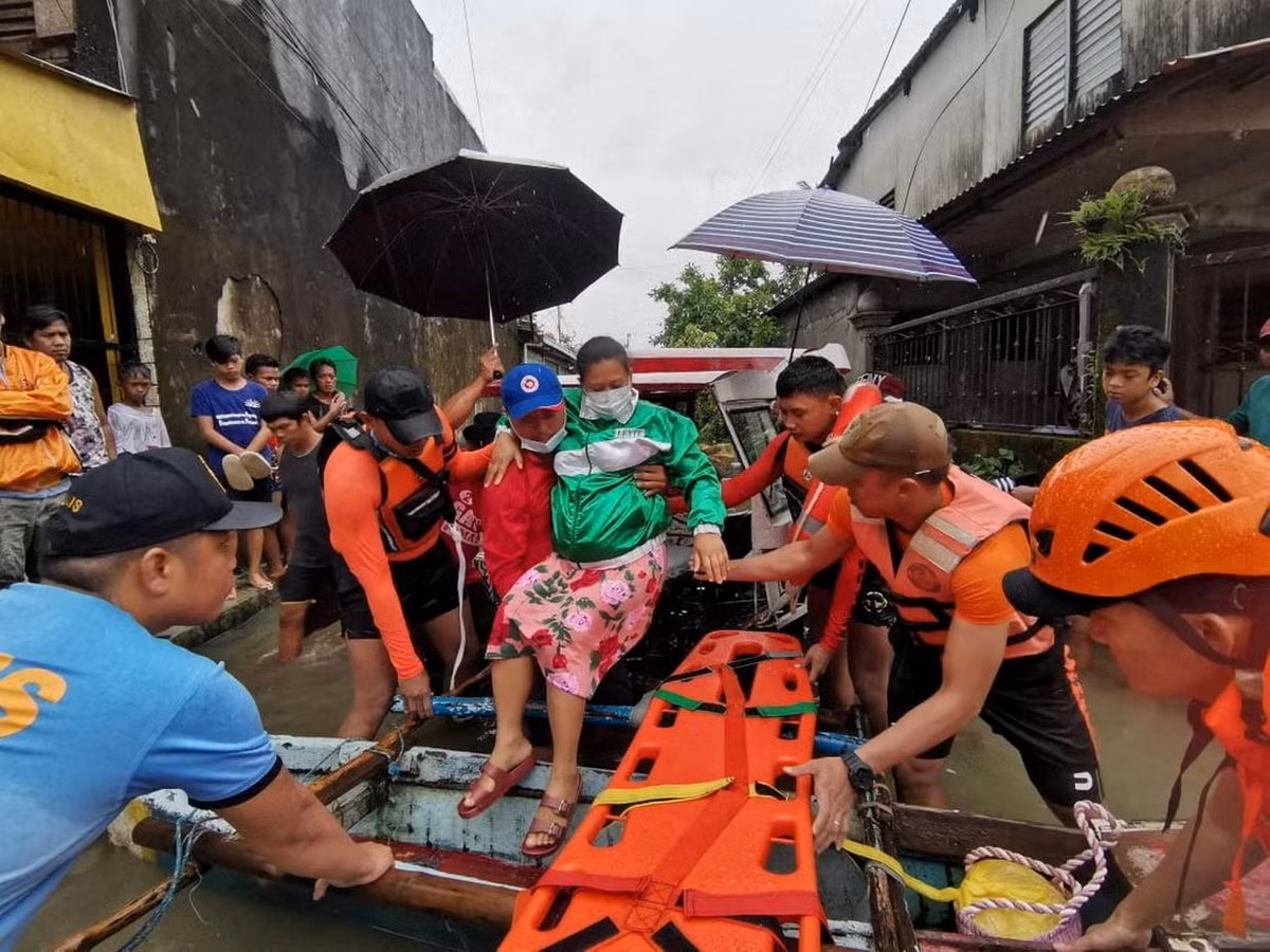 Trong đó có khoảng 5 cơn bão có sức tàn phá khủng khiếp.