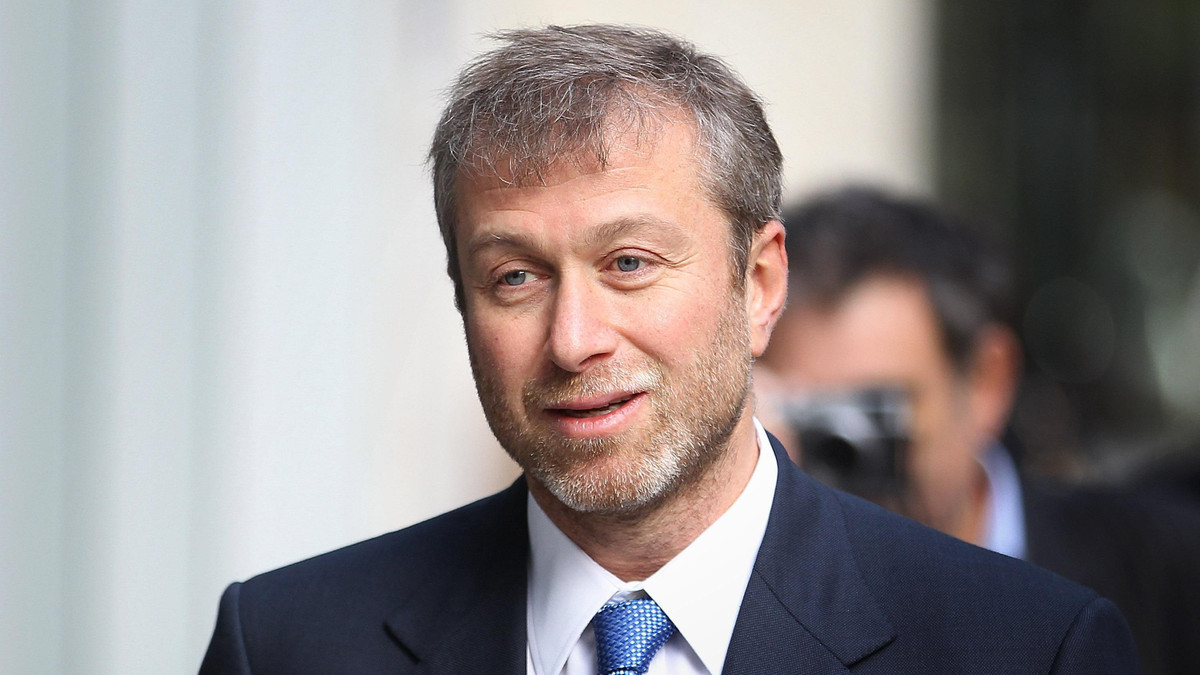 Washington Post tiết lộ, vị tỉ phú này có tới 3 quốc tịch: Nga, Bồ Đào Nha và Israel.