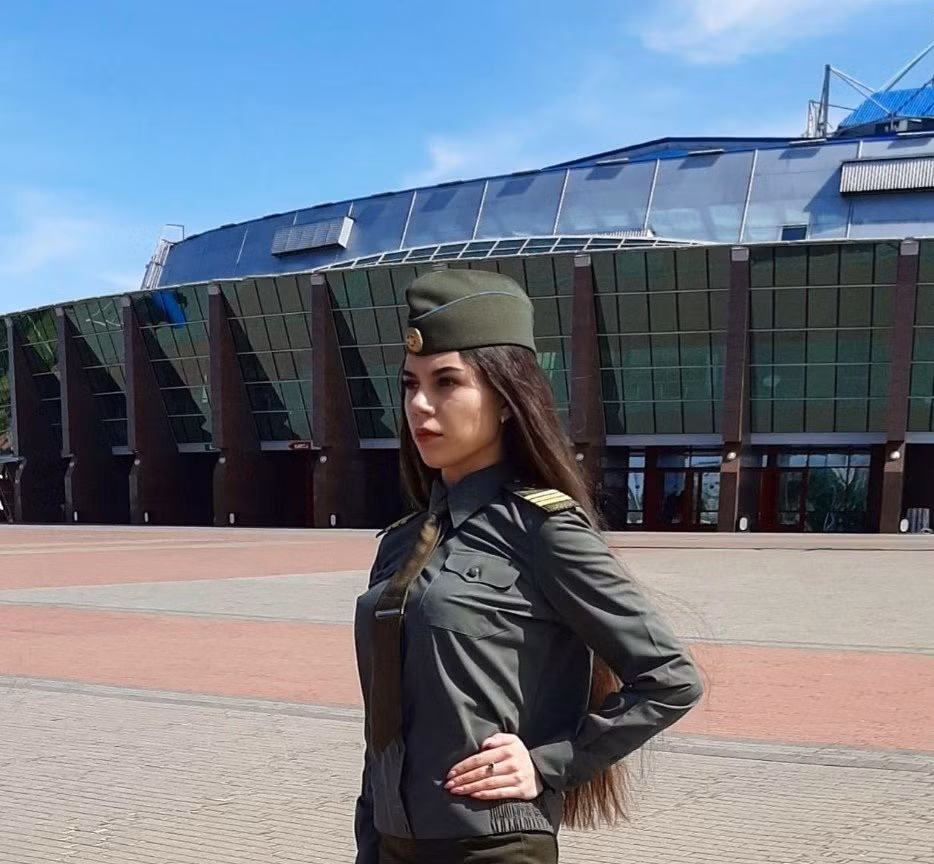 Trung sĩ Anastasia Prokopenia là y tá trong Lực lượng Phòng không. Cô gái tốt nghiệp trường Cao đẳng Y tế Bang Bobruisk.