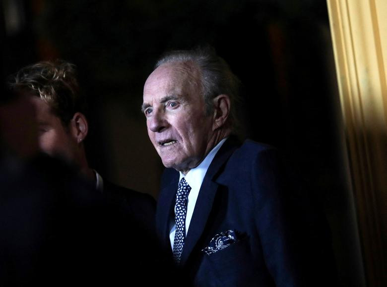 Ngôi sao phim "Bố già" James Edmund Caan gây tiếc nuối khi qua đời vào hồi tháng 7 do bệnh tim.