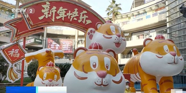 Những chú hổ ở Thượng Hải cũng béo mập múp míp, đáng yêu không kém.