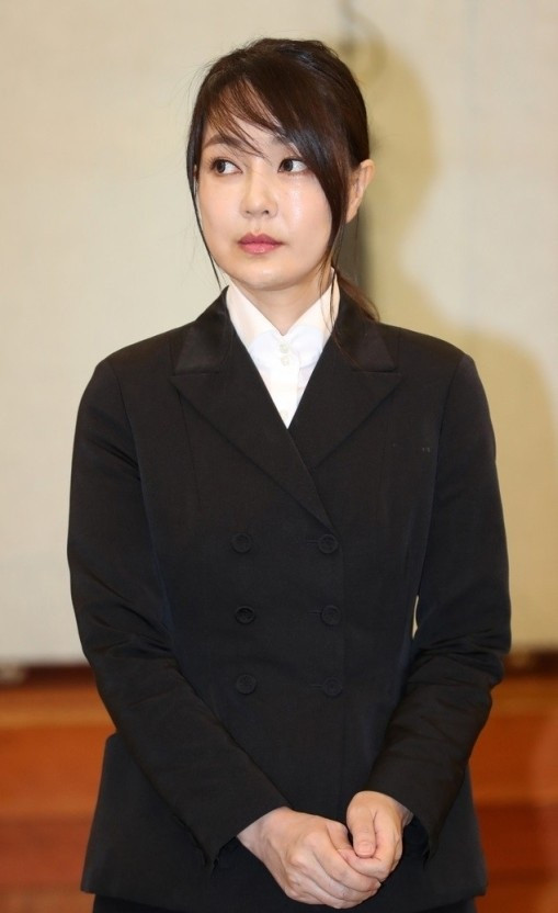 Tân Đệ nhất phu nhân Hàn Quốc còn từng theo học khoa Quản trị Kinh doanh tại Đại học Quốc gia Seoul.