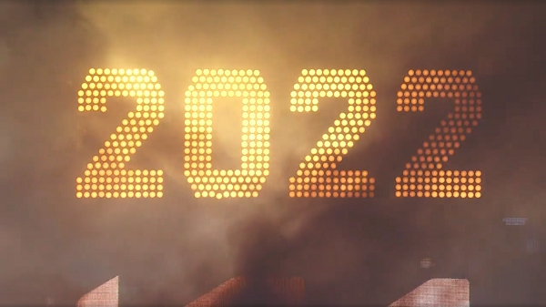 "Tôi rất vui khi năm 2021 đang buồn kết thúc, tôi cũng hy vọng mọi thứ sẽ tốt đẹp hơn trong năm 2022", một người dân chia sẻ. Nguồn ảnh: Sina.