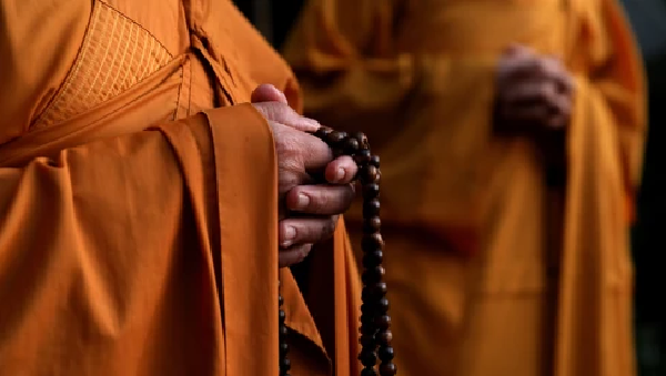 Nha su Nhat Ban bi bat vi lam dung tre vi thanh nien