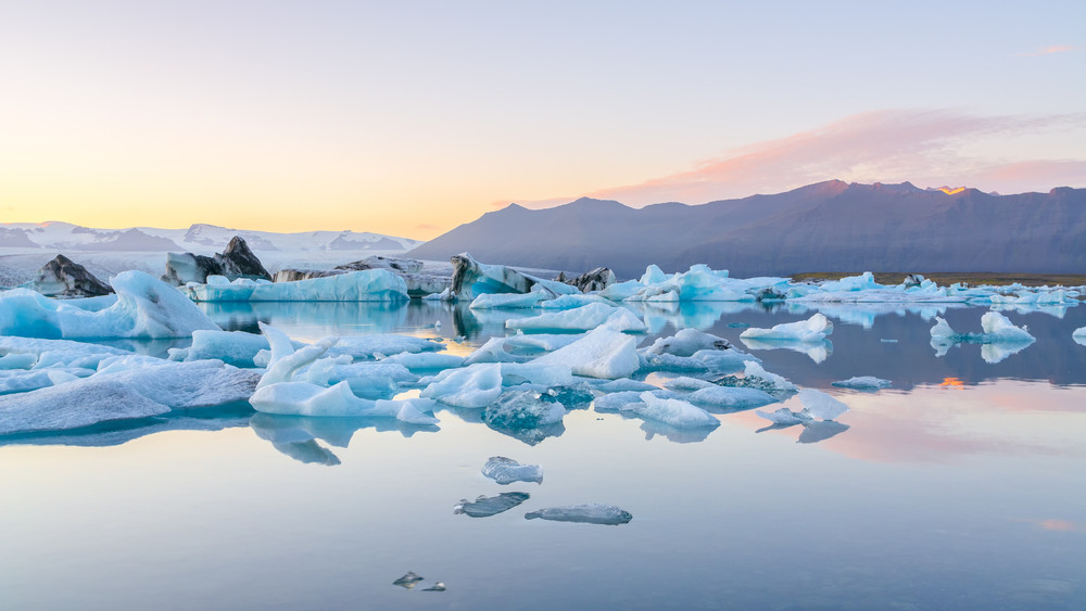 Iceland nổi tiếng là đảo quốc sở hữu cảnh sắc xinh đẹp của Châu Âu.