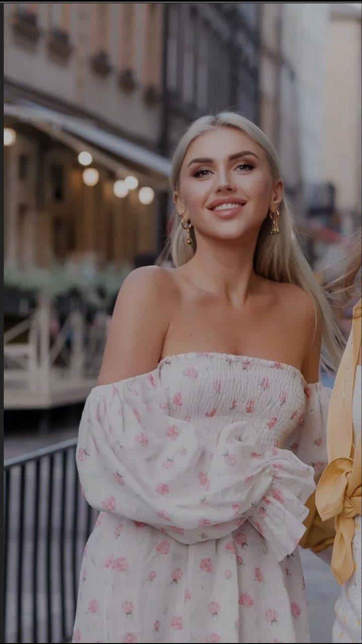 "Cô ấy cũng từng làm việc với tư cách là 'cố vấn' Bộ trưởng Chính sách Xã hội của Ukraine", Bộ này cho biết thêm.