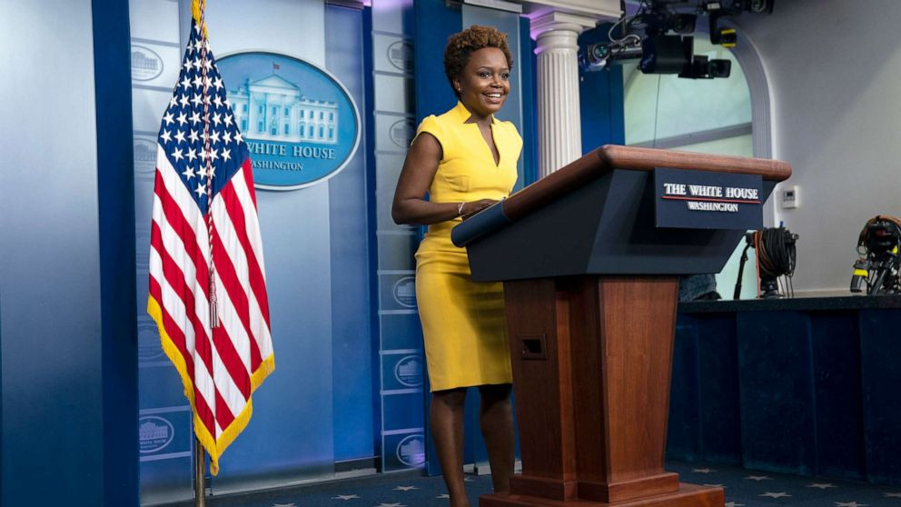 CNBC đánh giá Jean-Pierre có nhiều kinh nghiệm trong lĩnh vực chính trị.