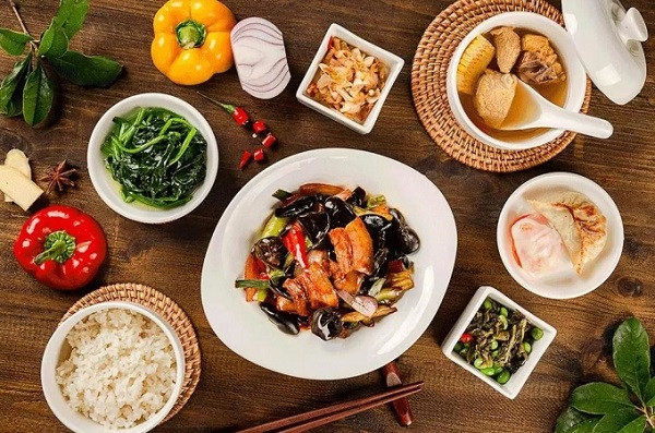 Các món ăn đa dạng, đảm bảo đầy đủ dinh dưỡng, giúp các vận động viên "cảm giác như đang ở nhà".