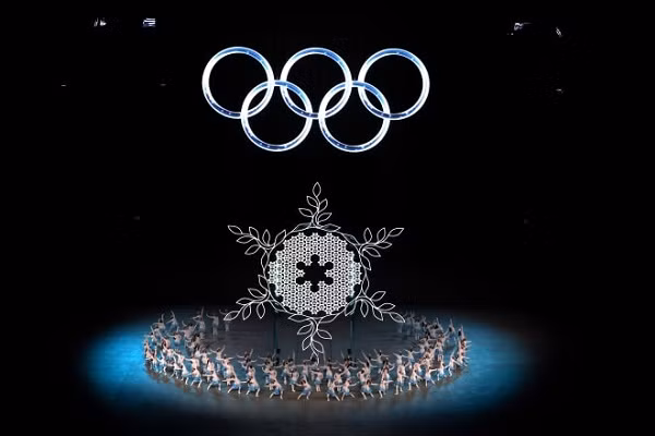 Khẩu hiệu của Thế vận hội năm nay là "Cùng nhau vì một tương lai chung" (Together for a Shared Future).