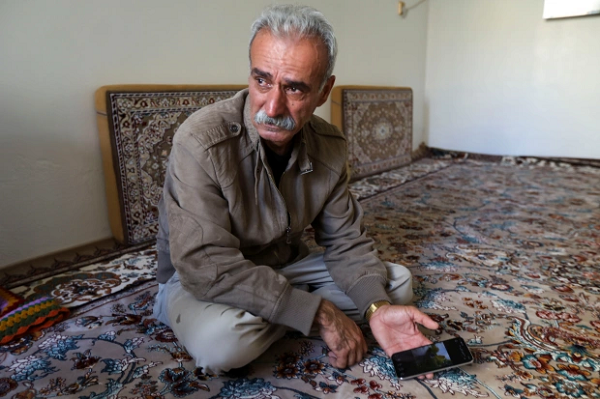 Ban nha cho con di vuot bien, cha gia nhan lai noi dau xot xa