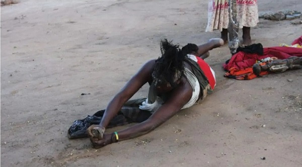 Hoang mang chuyen ran co sung cuong hiep phu nu, ga gam dan ong