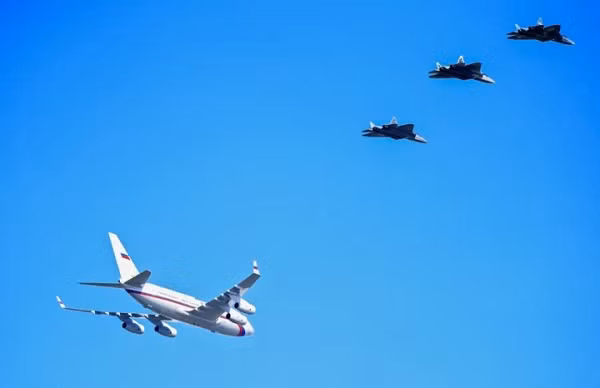 Trên thực tế, "Máy bay số 1" không phải là tên riêng của phương tiện cụ thể nào mà luôn có một số máy bay dự bị tương tự, phòng trường hợp "máy bay chính" gặp lỗi.