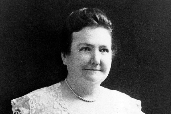 Cecilia Grierson là một bác sĩ, nhà hoạt động, tác giả, nhà phát minh, nhà cải cách có tư tưởng tự do nổi tiếng người Argentina. Bà cũng là người phụ nữ đầu tiên nhận bằng y khoa ở Argentina, đồng thời là người thành lập trường điều dưỡng đầu tiên ở quốc gia này.