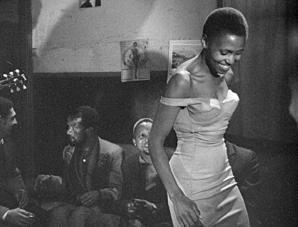Miriam Makeba là nữ ca sĩ, diễn viên, đại sứ thiện chí cho Liên Hợp Quốc và nhà hoạt động nhân quyền nổi tiếng người Nam Phi. Bà được xem là một trong những nghệ sĩ gốc Phi truyền bá âm nhạc châu lục đến khán giả phương Tây và phổ biến dòng nhạc world music và Afropop.