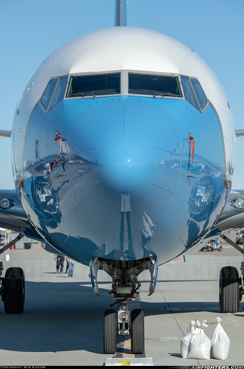 Điểm độc đáo của C-40C là khả năng thay đổi cấu hình để có thể chứa từ 42 đến 111 hành khách.