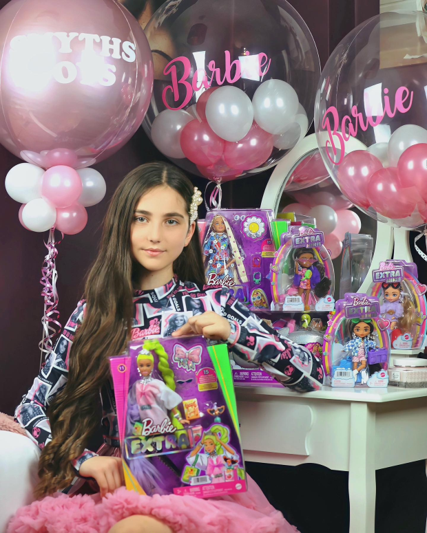 Với độ nổi tiếng của mình, cứ mỗi một bài đăng, cô bé này có thể kiếm được khoảng 9.000 bảng Anh.