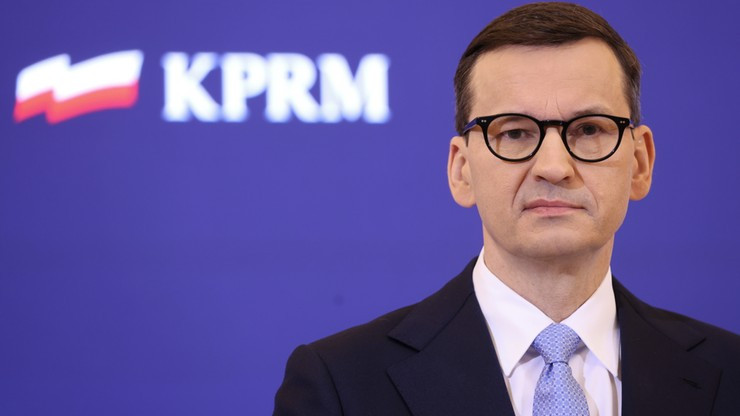 Ông Morawiecki lớn lên ở Wrocław, tây nam Ba Lan. Bố ông, Kornel Morawiecki, là một nhà vật lý lý thuyết.