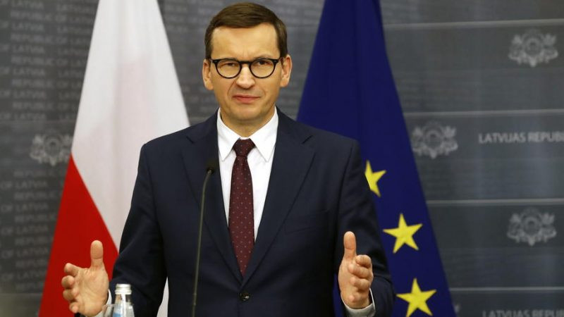 Ngoài ra, ông còn thành thạo tiếng Đức và tiếng Anh.