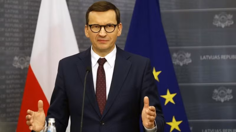 Ngoài ra, ông còn thành thạo tiếng Đức và tiếng Anh.