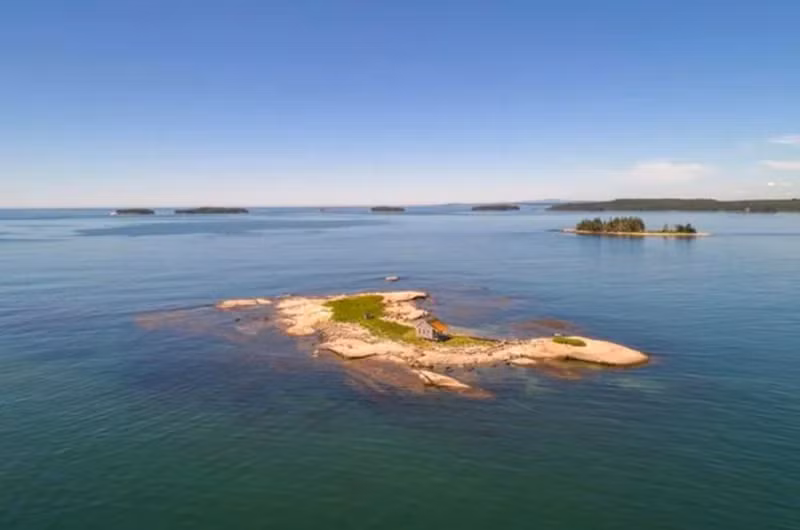 ... nên mức giá này dù không nhỏ nhưng cũng được cho là lý tưởng với những người muốn "trốn chạy" khỏi sự hỗn loạn.