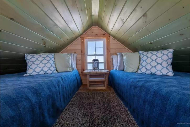 ... với một phòng ngủ và một phòng tắm.