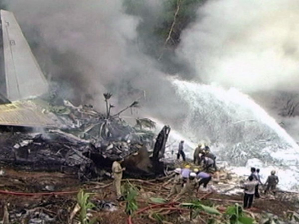 Chuyến bay 812 của Air India Express (2010) là tai nạn hàng không thảm khốc thứ 3 xảy ra ở Ấn Độ, cướp đi sinh mạng của 158 hành khách.