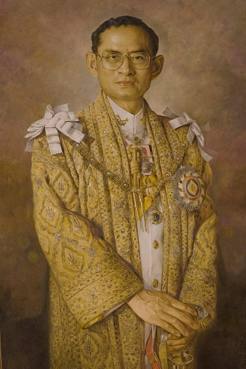 Bhumibol Adulyadej, Bhumibol Đại đế hay Vua Rama IX, là quốc vương Thái Lan trị vì từ ngày 9/6/1946, được xem là quân vương trị vì lâu thứ hai thế giới, đồng thời là vị vua trị vì lâu nhất trong lịch sử Thái Lan với 70 năm, 126 ngày tại vị.