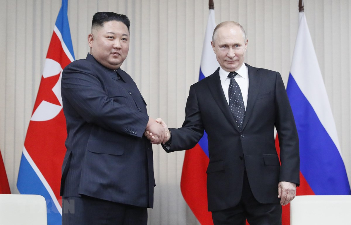 “Noi xau” ong Putin, Tong thong My bi Trieu Tien chi trich