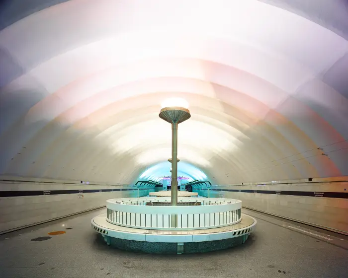 Ga tàu điện ngầm Sportivnaya nằm ở Moscow khai trương vào năm 1957.