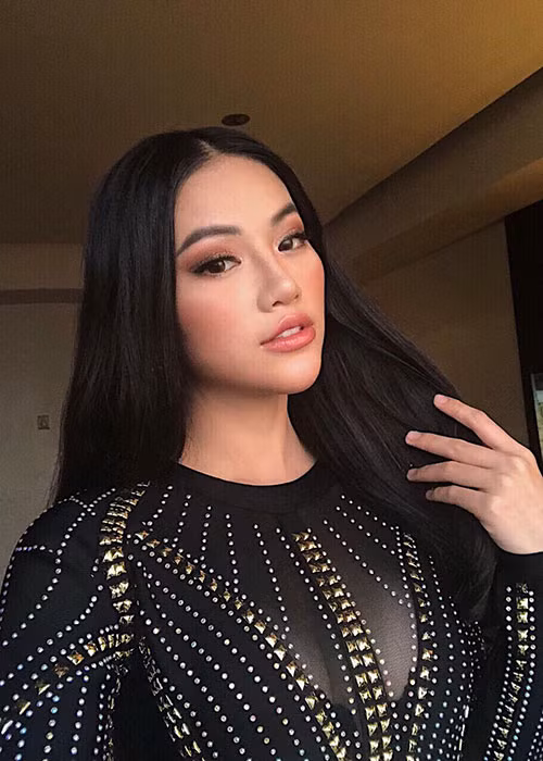 Từ người đẹp không mấy tiếng tăm, Phương Khánh trở thành cái tên được dân mạng tìm kiếm sau khi đăng quang Hoa hậu Trái đất 2018. Ảnh: FBNV