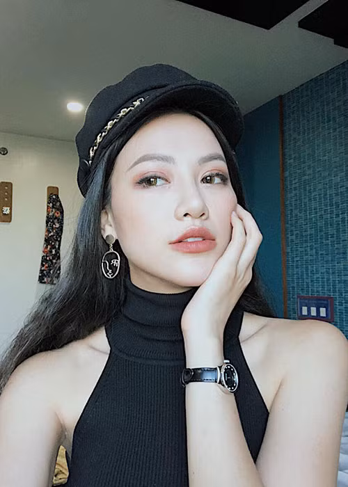 Người đẹp đến từ Bến Tre hiện sở hữu vẻ ngoài sắc sảo hơn trước đây. Ảnh: FBNV